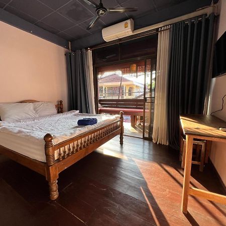 Madera House Chiang Mai Hotel Kültér fotó