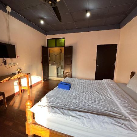 Madera House Chiang Mai Hotel Kültér fotó