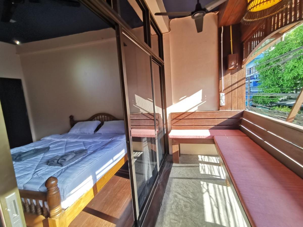 Madera House Chiang Mai Hotel Kültér fotó