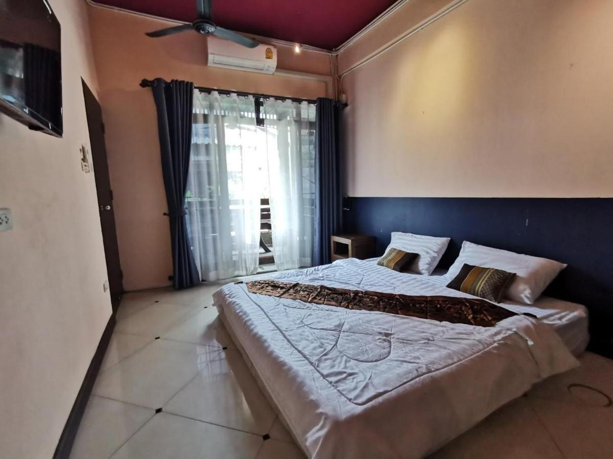 Madera House Chiang Mai Hotel Kültér fotó