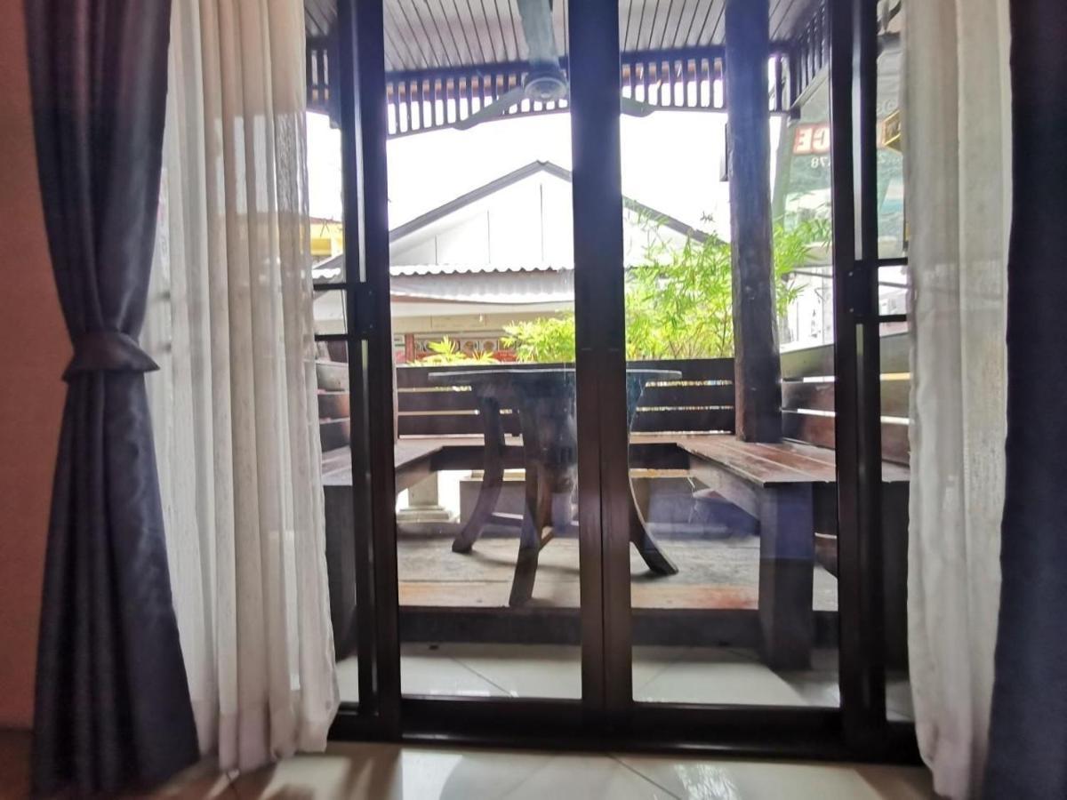 Madera House Chiang Mai Hotel Kültér fotó