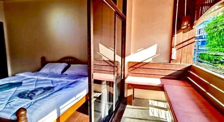 Madera House Chiang Mai Hotel Kültér fotó