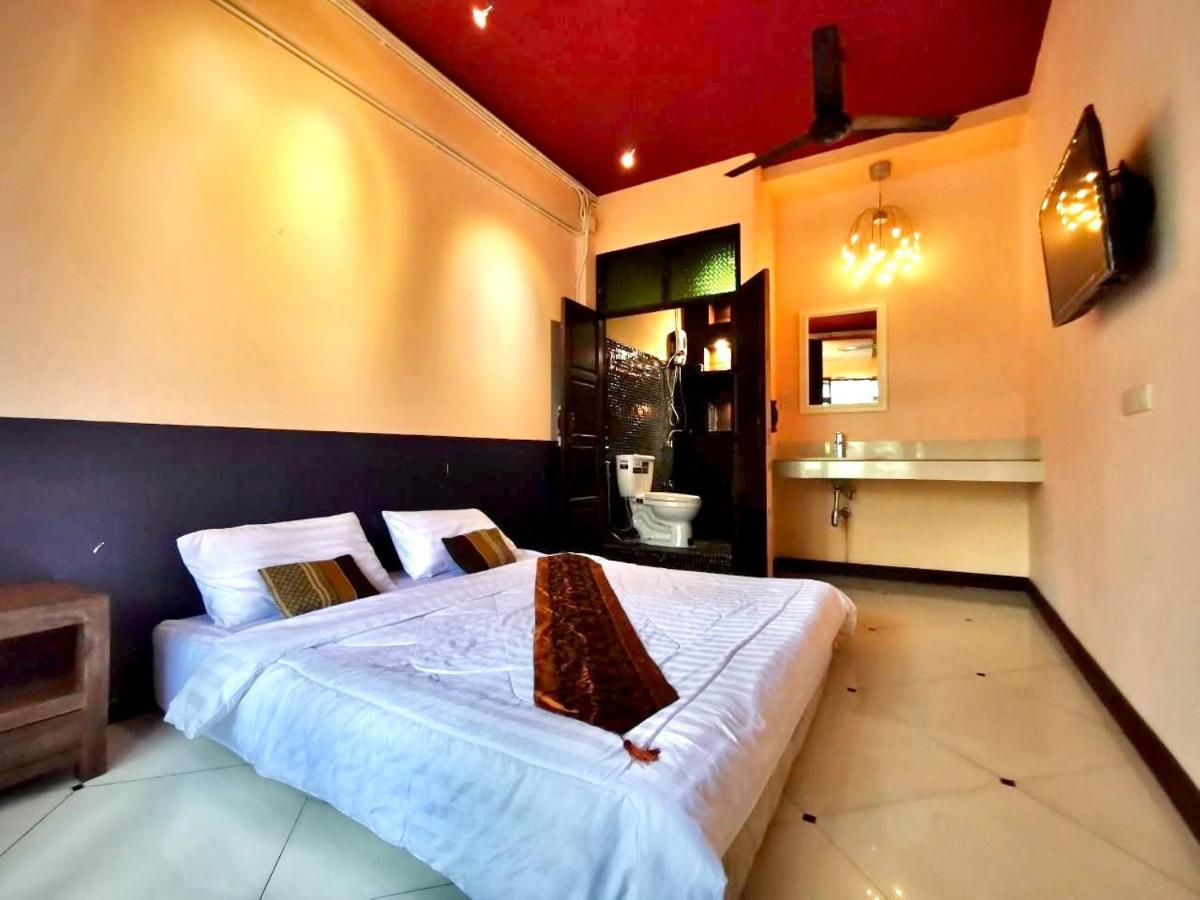 Madera House Chiang Mai Hotel Kültér fotó