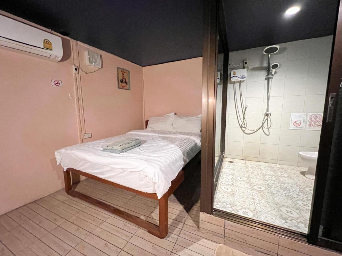 Madera House Chiang Mai Hotel Kültér fotó