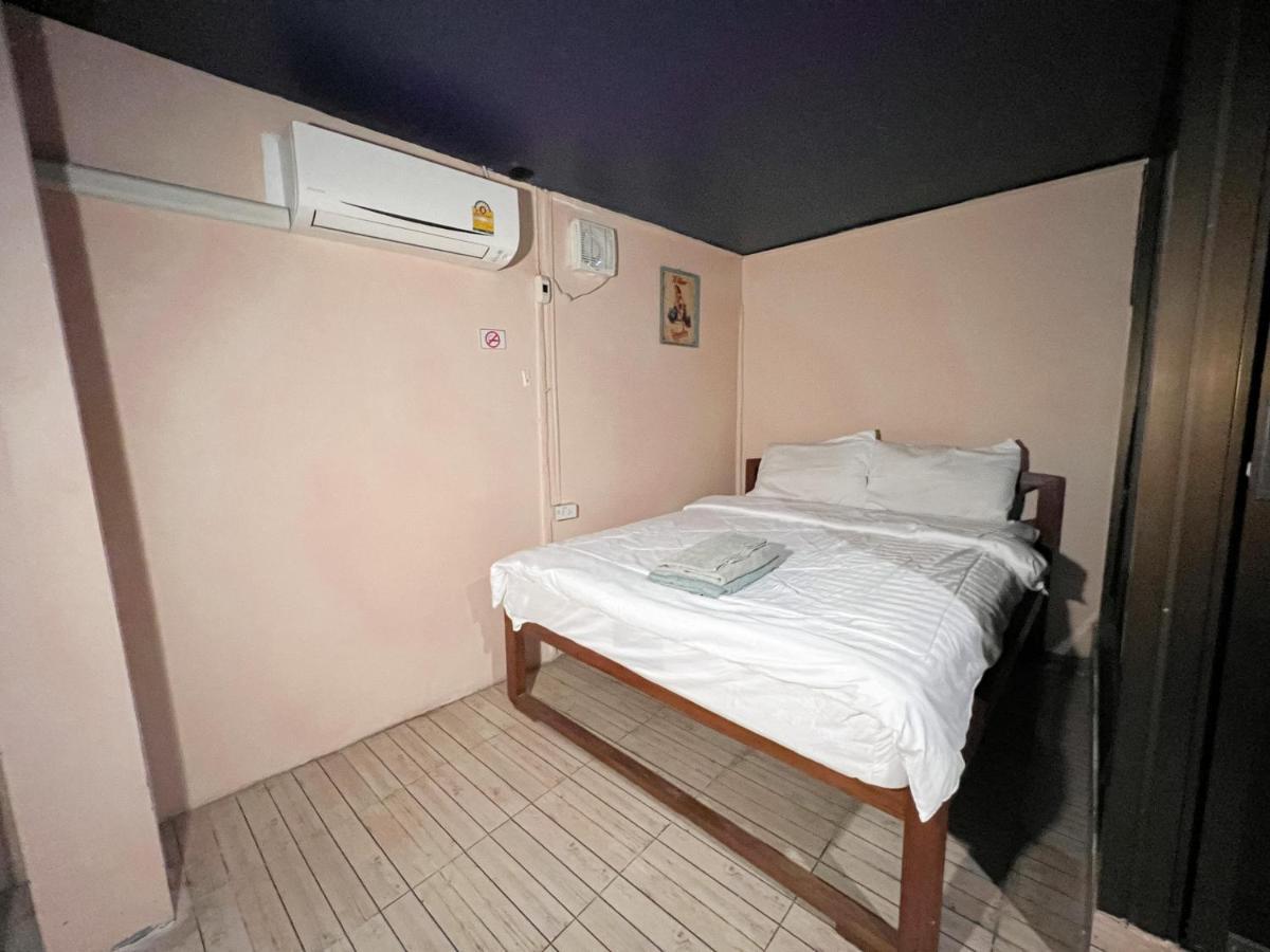 Madera House Chiang Mai Hotel Kültér fotó